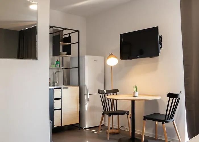 No11 Modern In With Ac And Parking