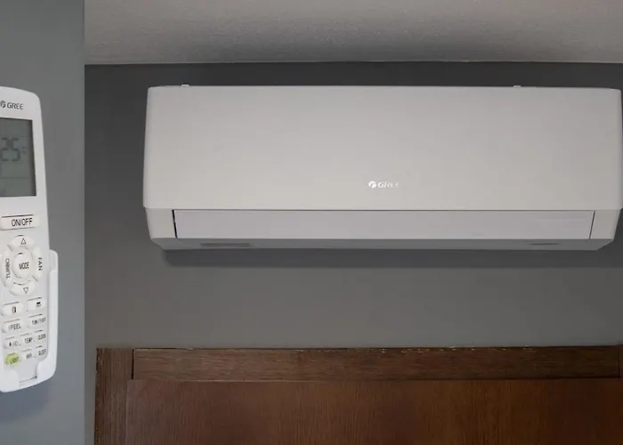 No11 Modern In With Ac And Parking * ブラチスラヴァ